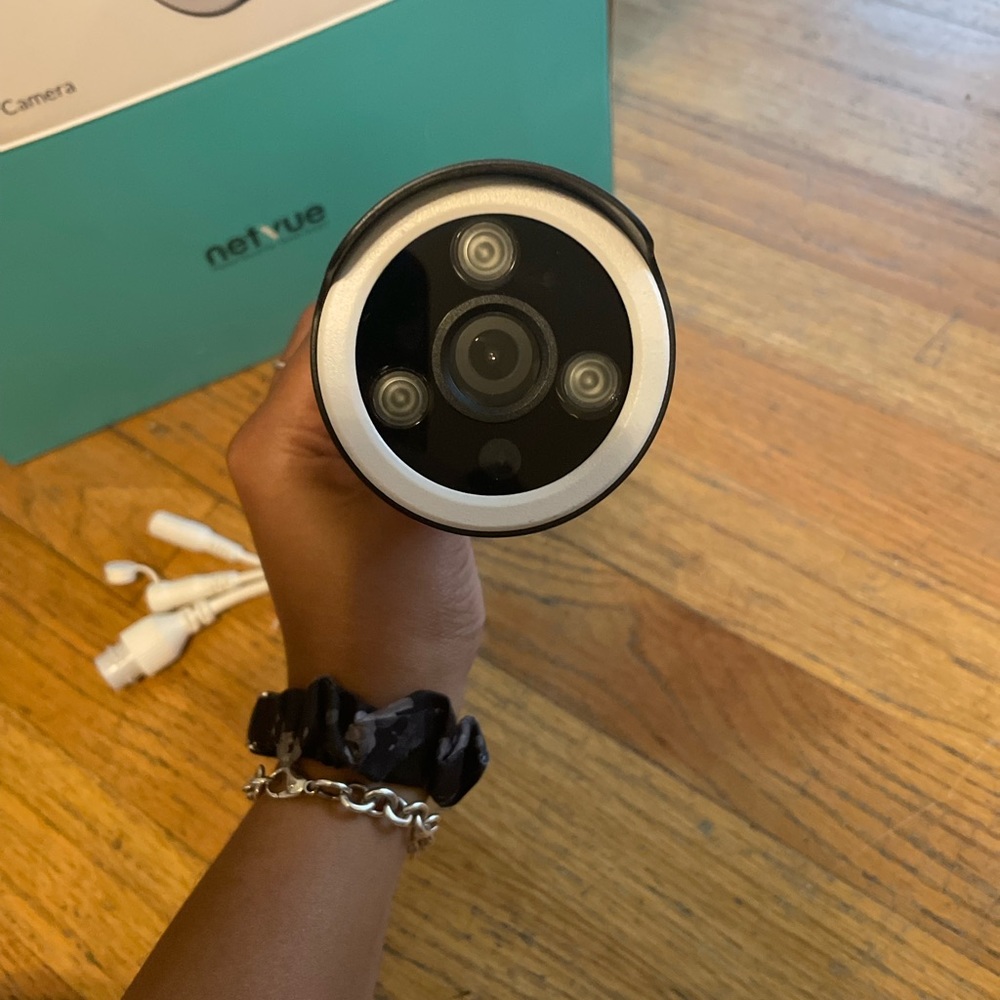 Outside/Inside Camera - Picture 2 of 6